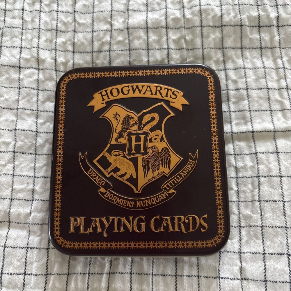 Harry Potter Wizard World Hogwarts Playing Cards in Tin Game New Collectors